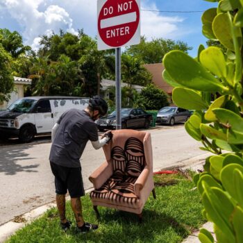 Pick up trash in your neighborhood and this Miami artist will thank you with an NFT