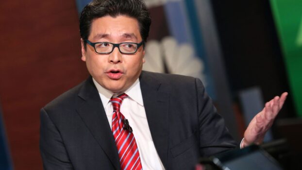 Tom Lee stands by $150,000 bitcoin outlook, says overhang to wane in 2H